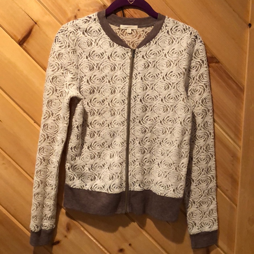 Adorable spring Mystree bomber, sheer